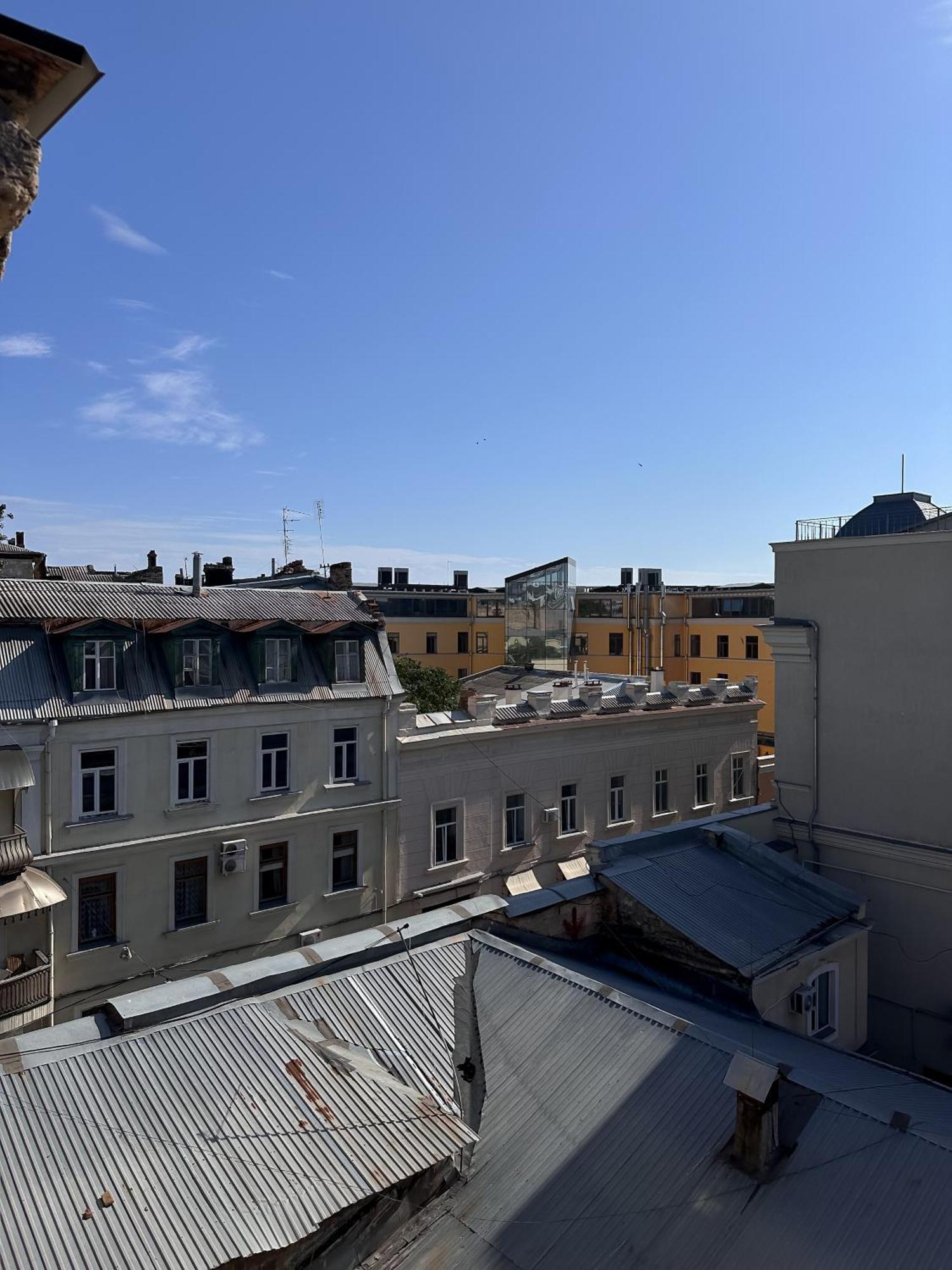 White Door Apartments Heart Of Odessa 1 Exterior foto